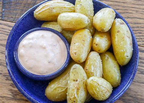 roasted-fingerling-potatoes-with-chipotle-garlic-sauce image