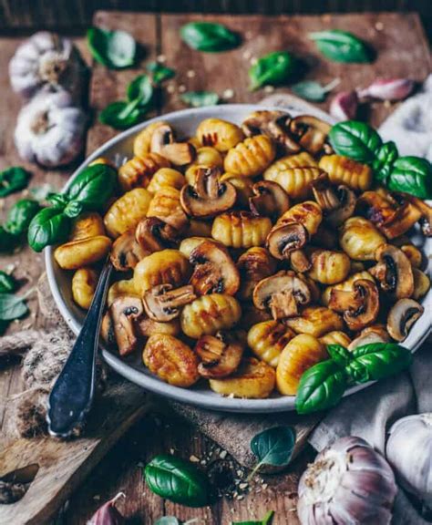 crispy-roasted-gnocchi-with-garlic-mushrooms-vegan image