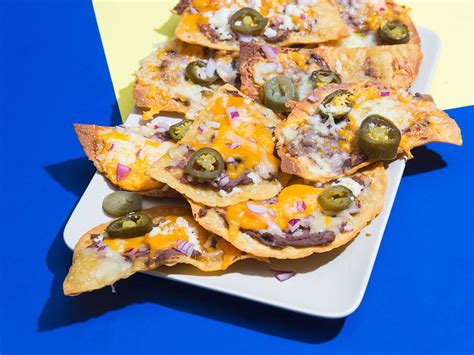 the-original-authentic-nachos-saveur image