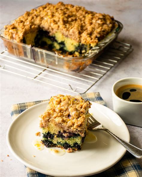 blueberry-crumb-coffee-cake-blue-jean-chef image