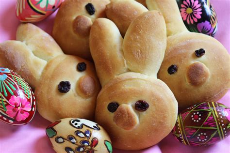 easter-recipes-easter-bunny-buns-easter-jenny-can image