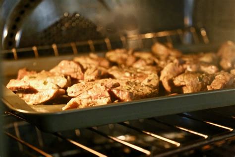 italian-pork-ribs-with-garlic-rosemary-sauce-fork image
