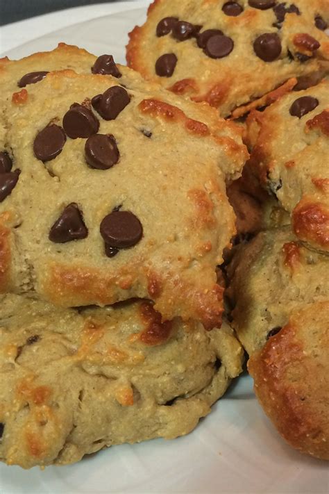 protein-chocolate-chip-cookies-recipe-the-protein image