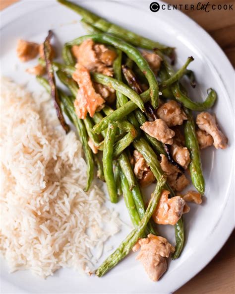 spicy-turkey-and-green-bean-stir-fry image