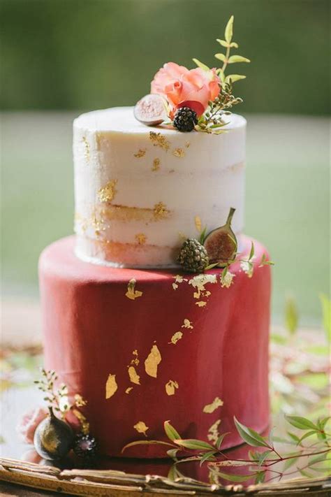 27-fall-themed-wedding-cakes-for-an-autumnal-dessert image