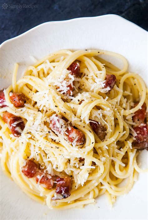 pasta-carbonara-recipe-simply image