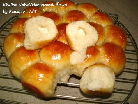 khaliat-nahalhoneycomb-bread-step-by-step image