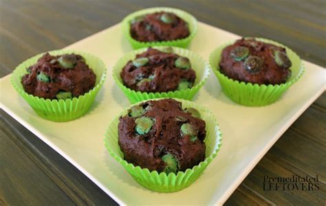 gluten-free-chocolate-muffins-recipe-with-mint-chips image