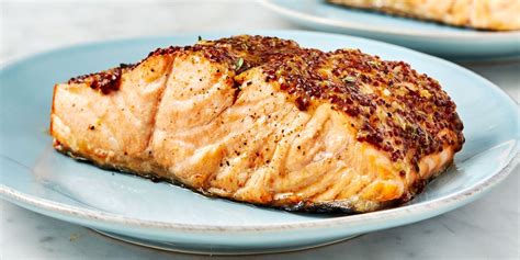 how-to-make-air-fryer-salmon-delish image