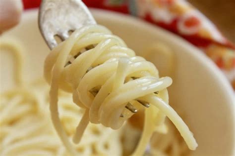 spaghetti-with-butter-ultimate-comfort-food-christinas image