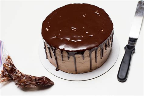 chocolate-hazelnut-cake-momsdish image