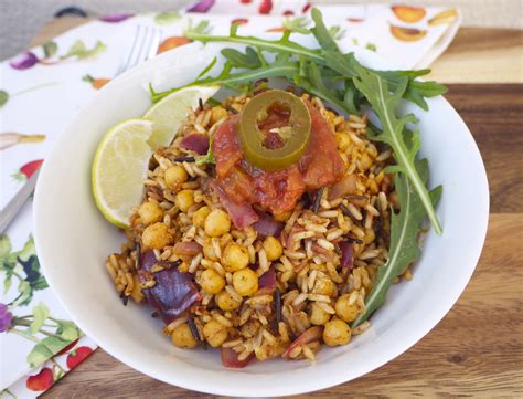 curried-chickpea-and-wild-rice-stir-fry-rosanna image