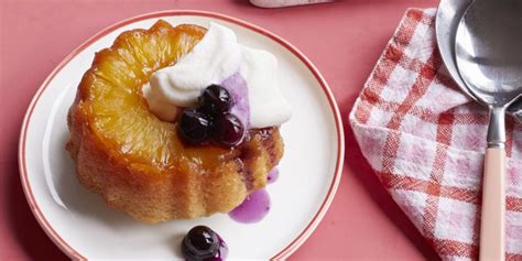 best-mini-pineapple-upside-down-cakes-recipe-how image