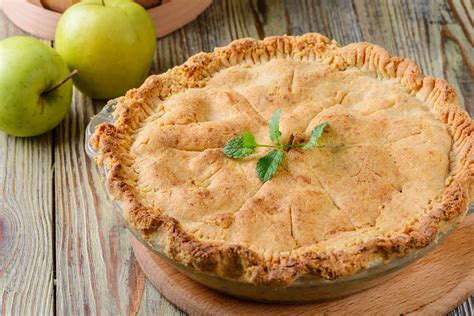 gluten-free-apple-pie-recipe-the-spruce-eats image