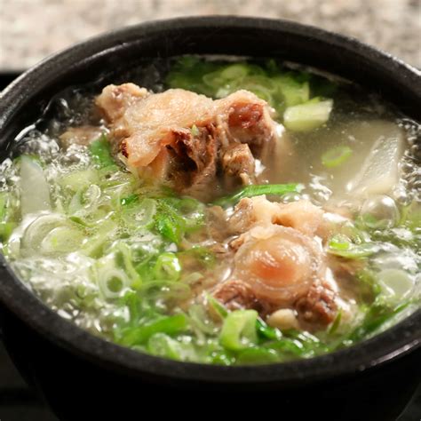 oxtail-soup-sokkoritang-소꼬리탕-recipe-by-maangchi image