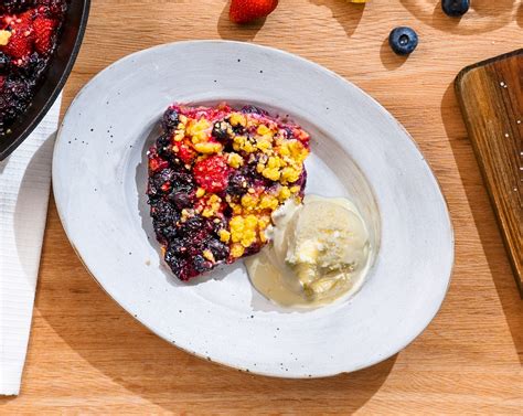 skillet-mixed-berry-crumble-recipe-sidechef image