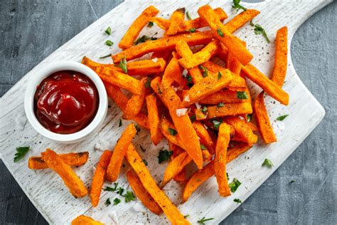 oven-baked-sweet-potato-fries-recipe-low-calorie image