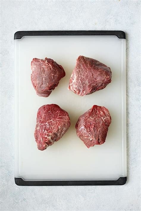 buttery-blackened-steak-bite-recipe-with-gorgonzola image