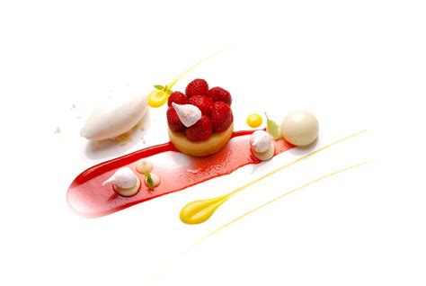 strawberry-cheesecake-recipe-with-yuzu-ice-cream image