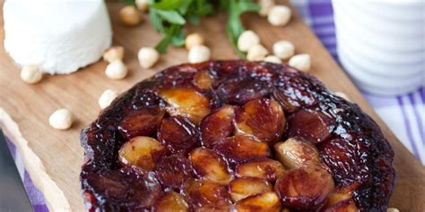 tatin-of-shallots-and-port-with-creamy-goats-cheese image