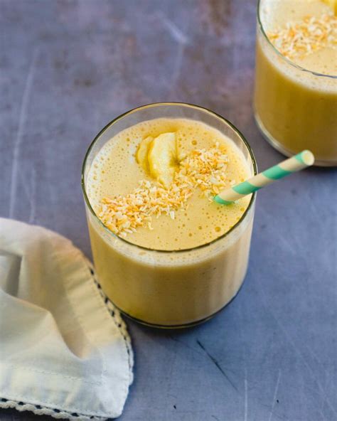 perfect-banana-smoothie-creamy-best-flavor-a image