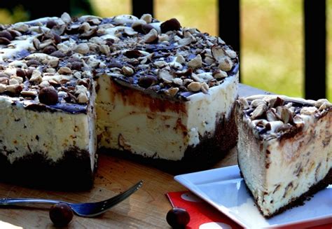 whoppers-malted-milk-ice-cream-cake-video image