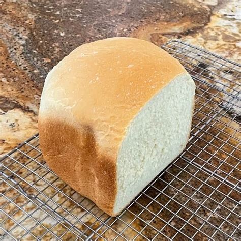 extra-soft-bread-machine-bread-fluffy-white-bread image