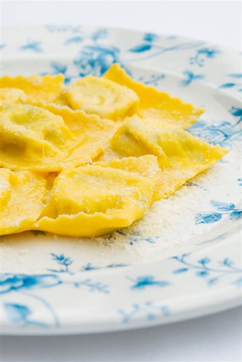 herb-and-ricotta-ravioli-recipe-great-italian-chefs image