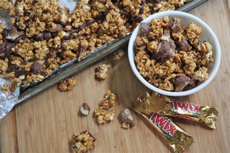 twix-caramel-popcorn-recipe-candy-bar-popcorn image