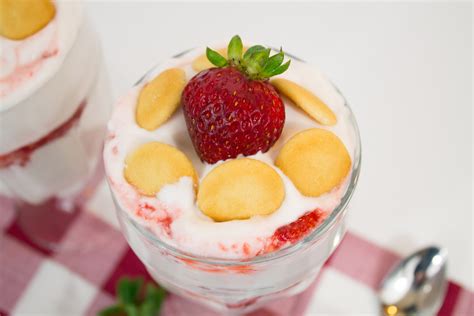 strawberries-cream-delight-natashas-food image