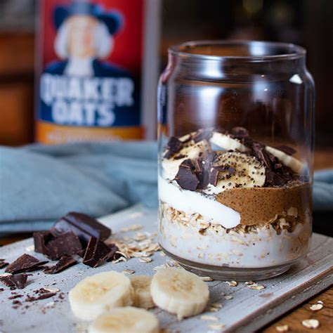 chocolate-almond-butter-overnight-oats-with-bananas image