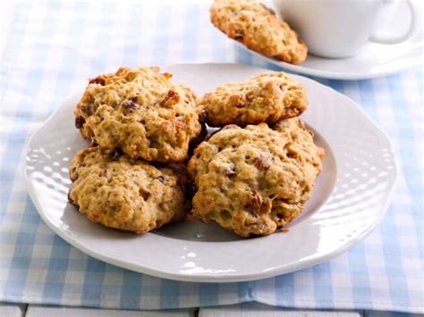 fat-free-oatmeal-raisin-cookies-recipe-cdkitchencom image