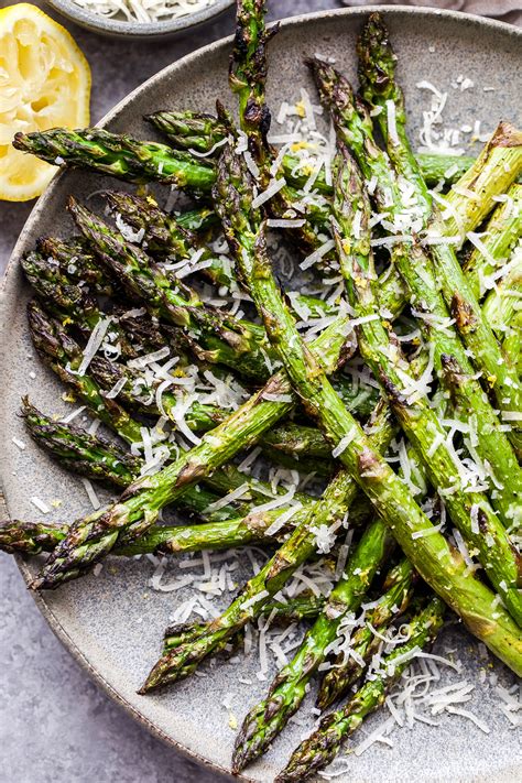 lemon-parmesan-grilled-asparagus-recipe-runner image