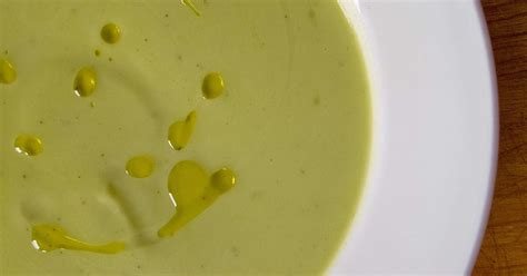 easy-broccoli-soup-paleo-keto-whole30-cook-eat image