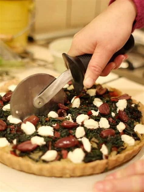 olive-oil-pie-crusteasy-flaky-and-veganall-ways image