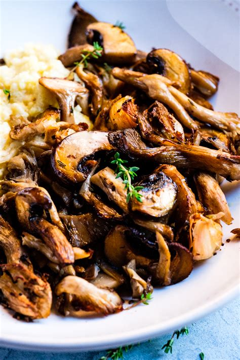 thyme-roasted-mushrooms-with-millet-polenta-creative image