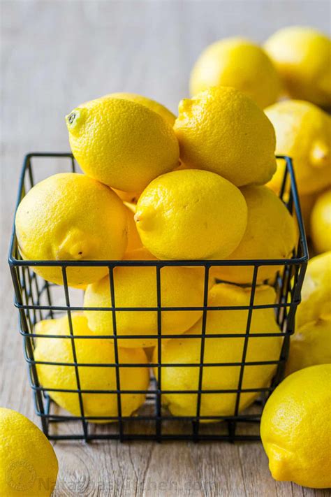 what-to-do-with-lemons-zesting-juicing-freezing image