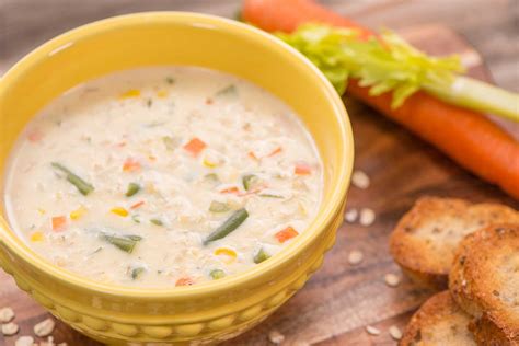 creamy-vegetable-soup-oats-everyday image