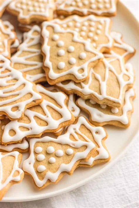 the-best-vegan-ginger-cookies-recipe-lavender image