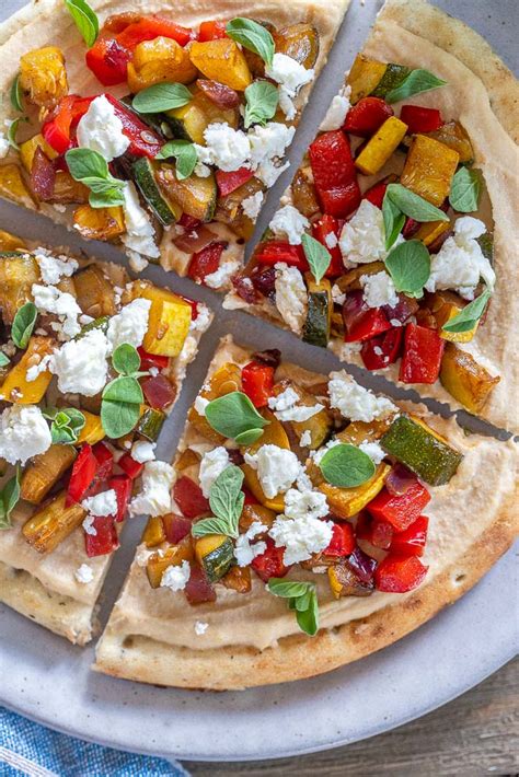 hummus-flatbread-with-balsamic-vegetables-she-likes image