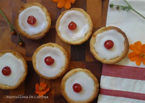 almond-tartlets-to-satisfy-your-sweet-cravings-we-all image