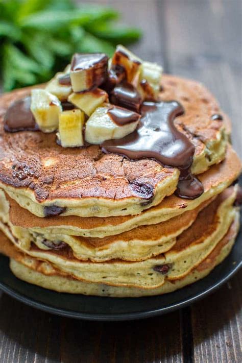 chocolate-banana-pancakes-cooktoria image