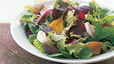 roasted-beet-onion-and-goat-cheese-salad-delicious image