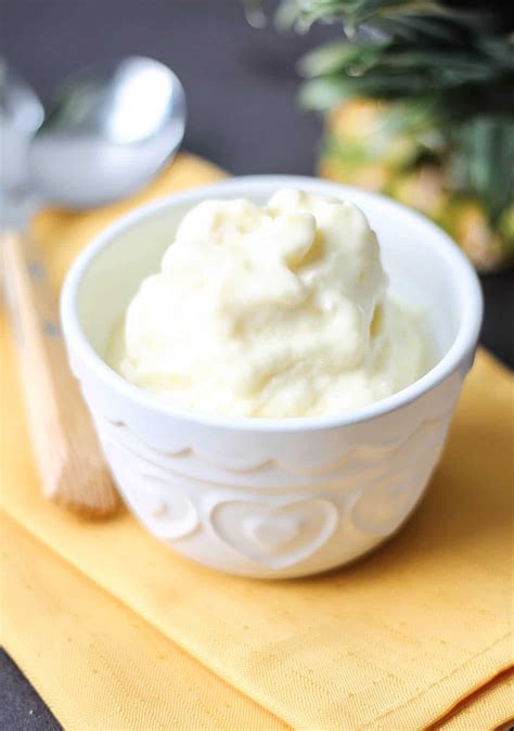homemade-frozen-yogurt-with-pineapple-easy image