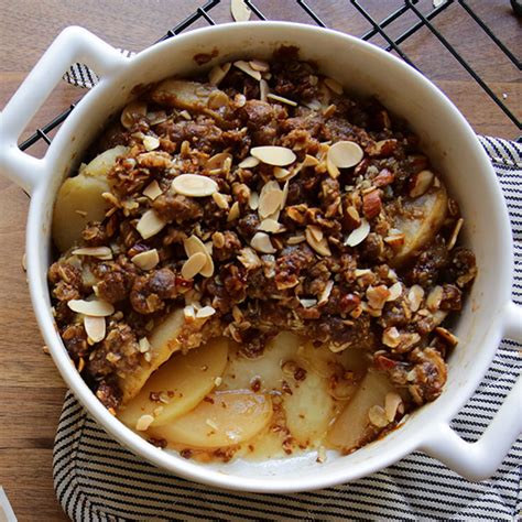 cinnamon-apple-crumble-recipe-quaker-oats image