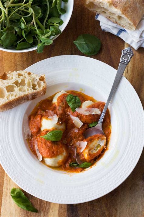 easy-ricotta-gnudi-with-roasted-tomato-sauce image