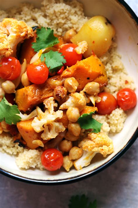 moroccan-roasted-chickpeas-and-vegetables-with image