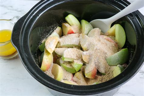 slow-cooker-apple-pie-filling-recipe-momma-lew image