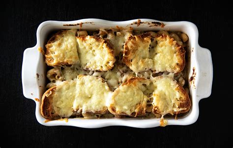french-onion-soup-baked-pasta-sweet-recipeas image