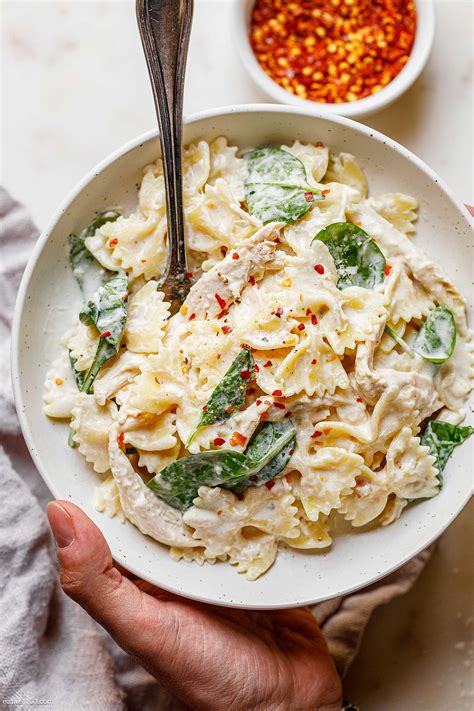 creamy-spinach-chicken-pasta-recipe-how-to-make image